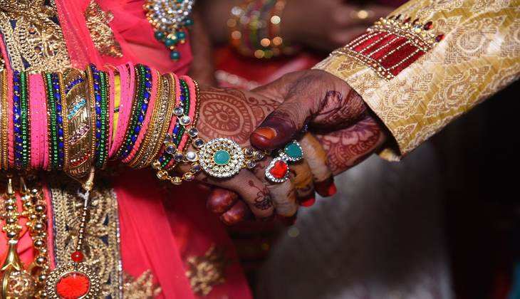 Marriage Viral Video: शादी का स्टेज बना अखाड़ा! दूल्हा दुल्हन की लड़ाई देख लोग हुए हैरान