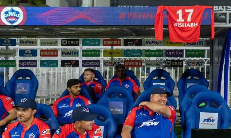 IPL 2023: Rishabh Pant की जर्सी से अब दिल्ली कैपिटल्स को नहीं चलाना पड़ेगा काम, खुद मैदान पर दिखेगा स्टार