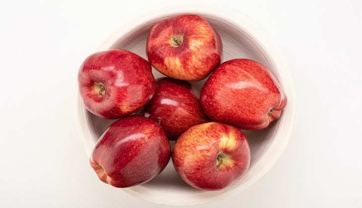 Benefits of Apple Peel: सेब के छिलके में छुपे हैं ये चमत्कारी गुण, जानें यहां..