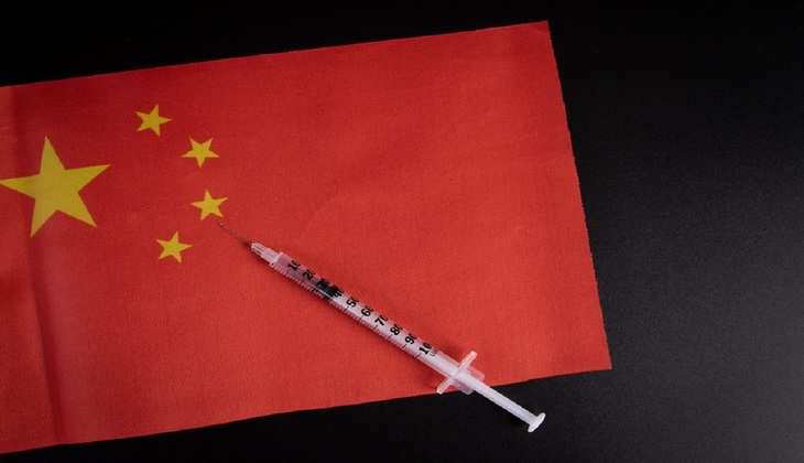 वैक्सीनेशन में शीर्ष स्थान पर काबिज हुआ चीन, लगा चुका है 1 अरब टीके: रिपोर्ट