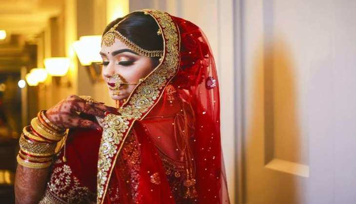 Women Fashion: दिल्ली में इन जगहों पर महिलाएं खरीद सकती हैं कम बजट में शानदार लहंगे, शादी पार्टी के लिए हो जाएं रेडी