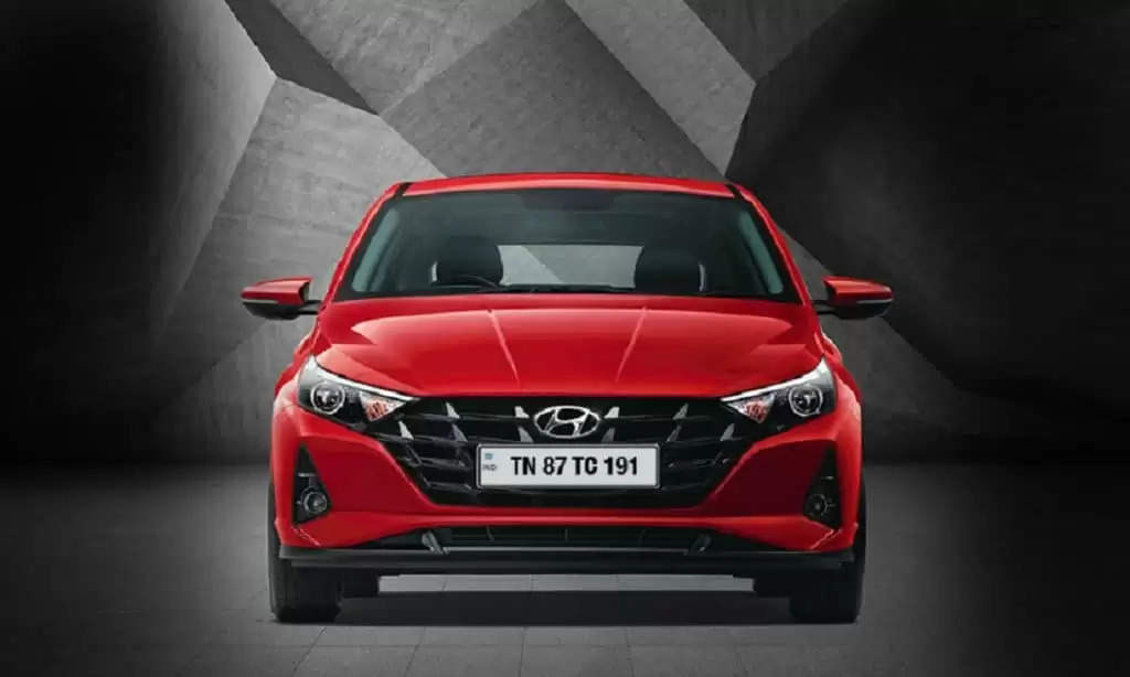 Hyundai की सबसे बेहतरीन कार को महज इतनी सी कीमत में लेने का शानदार मौका, तगड़े इंजन के साथ लुक्स के हो जाएंगे कायल