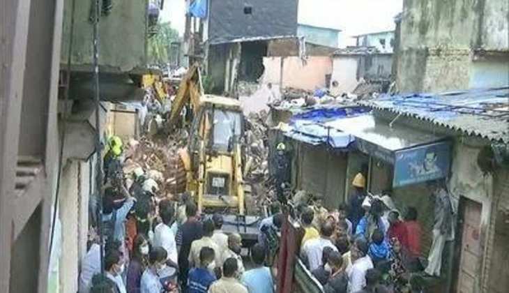मुंबई में चार मंजिला इमारत भरभराकर गिरी, हादसे में 11 लोगों की मौत और नौ घायल