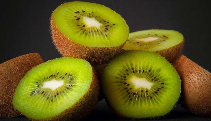 Benefits Of Kiwi Fruits: कई गुणकारी तत्वों से भरा है कीवी फ्रूट, जानें इसके फायदे