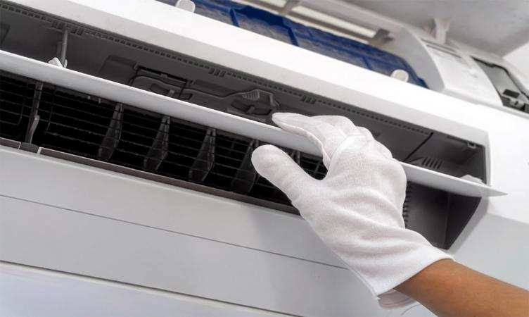 AC maintenance tips: गर्मियों में एसी चलाने से पहले ध्यान रखें ये जरुरी बातें, जानें कैसे करें मेन्टेन
