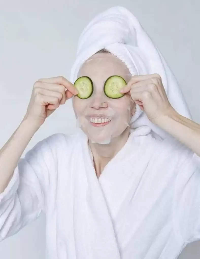 Cucumber Face Mask: स्किन प्रॉब्लम से रहना है दूर तो खीरा फेसपैक रहेगा एकदम परफेक्ट, चेहरे पर आएगा कोहिनूर जैसा नूर