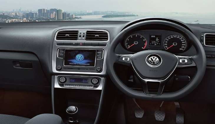 Volkswagen की ये कार देती है शानदार माईलेज, आज ही लेने पर बचा सकते हैं हजारों रुपए, देखें ऑफर