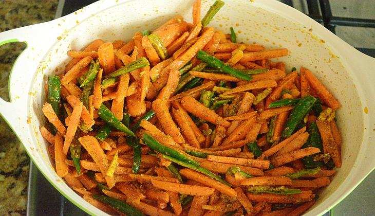 <strong>Achar Recipe: गाजर का अचार बढ़ा देता है खाने का स्वाद, सब्जी की नहीं होगी जरुरत, जानें रेसिपी</strong>
