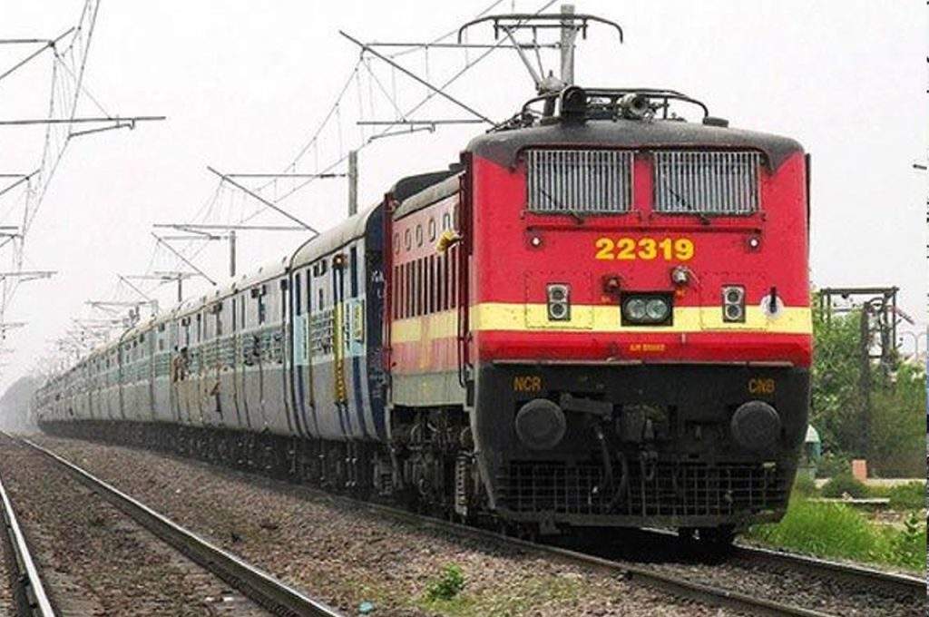 यात्रियों की टिकटों पर Railways ने एक साल में कितने हजार करोड़ दी सब्सिडी, रेल मंत्री ने किया खुलासा