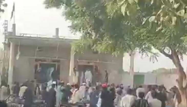Attack on Temple: पाकिस्तान में मंदिर पर हुआ हमला, भीड़ ने तोड़ी मूर्तियां, वीडियो हो रहा वायरल