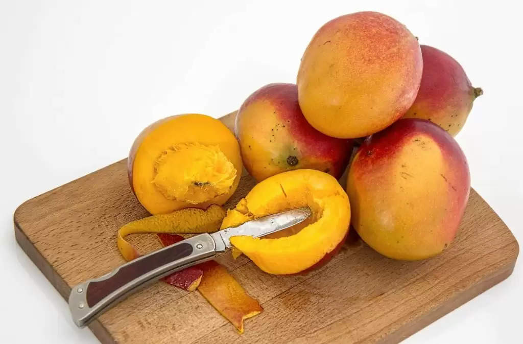 आम ऐसे ही नहीं कहलाता है 'फलों का राजा', गर्मियों में किसी वरदान से कम नहीं है Mango