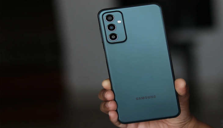 Samsung Galaxy F23: धुआं उड़ाने वाली आ गई डील! 699 रूपए में मिल रहा 5G फोन, जानें बम्पर ऑफर