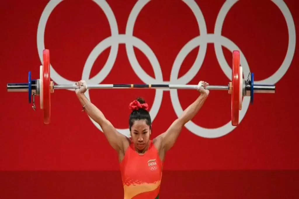 Tokyo Olympics: रजत पदक विजेता मीराबाई चानू के लिए अभिनव बिंद्रा ने लिखा दिल छू लेने वाला पत्र