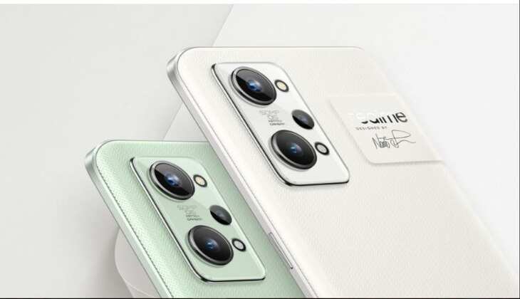 Realme GT 2 फ्लैगशिप स्मार्टफोन की आखिरकार इंडियन मार्किट में हो चुकी है एंट्री, जानें पिछले वर्जन से कितने अलग हैं फीचर्स और स्पेक्स