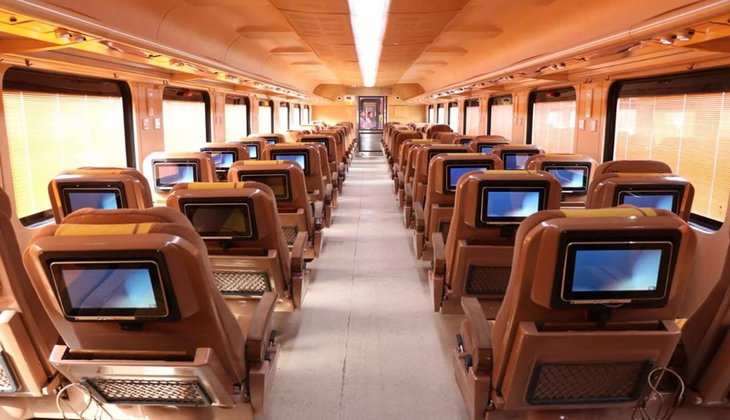 Indian Railways: अब बिना टिकट के भी ट्रेन में कर सकेंगे यात्रा, TTE को केवल ये बोलना है