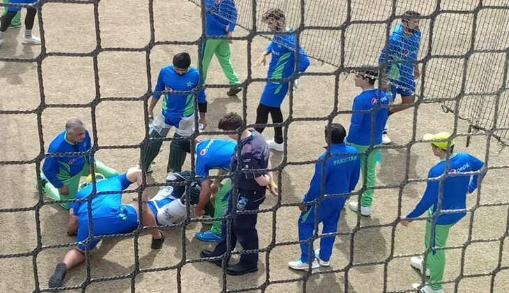 IND vs PAK: पाकिस्तानी खिलाड़ी के सिर में लगी गेंद, अस्पताल में भर्ती, क्या हो सकता है भारत-पाक मैच से बाहर..