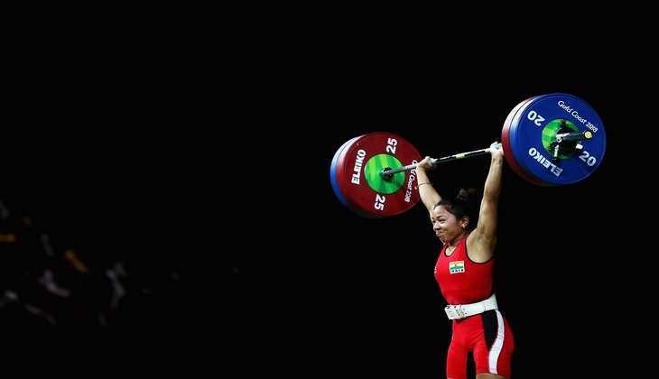 मीरा बाई चानू ने वेटलिफ्टिंग में जीता रजत पदक, भारत का ओलिंपिक में खुला खाता