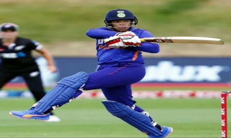 शानदार हाफ सेंचुरी जड़कर ऋचा घोष बनी वनडे में सबसे तेज़ अर्धशतक लगाने वाली भारतीय महिला क्रिकेटर