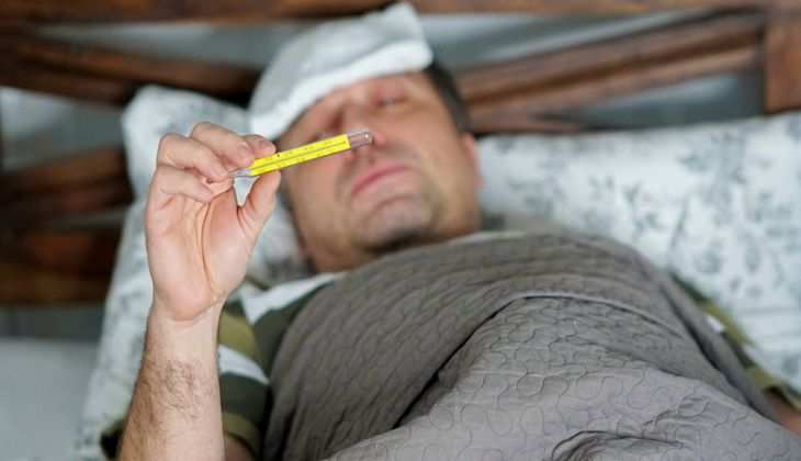 Health Tips: वायरल बुखार ठीक करने के घरेलू नुस्खे, जल्द लग सकता है आराम