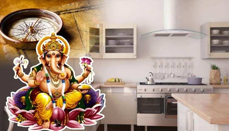 Vastu tips for kitchen: किचन में यहां रखी गणेश जी की मूर्ति, कराती है धन लाभ…