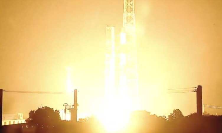 ISRO ने साल 2022 का पहला अभियान किया शुरू, PSLV-C52 दो उपग्रहों को लेकर हुआ लॉन्च