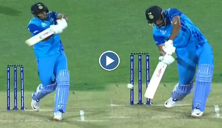 IND vs BAN: कोहली को स्ट्राइक नहीं दे पाए अश्विन, तो गुगली फेंकने वाले हाथों ने जड़ दिए छक्के चौके, देखें वीडियो