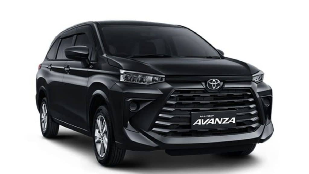 Toyota MPV: Mahindra XUV700 की बैंड बजाने आ रही नई टोयोटा कार, मिलेगा जबरदस्त पॉवरट्रेन