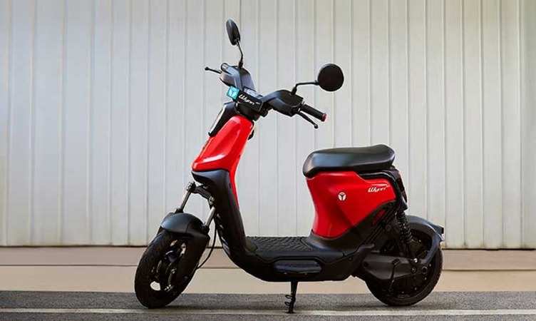 Electric Scooter: 60 हजार से भी कम कीमत में मिलता है ये शानदार इलेक्ट्रिक स्कूटर, लाइसेंस की नहीं होती जरुरत