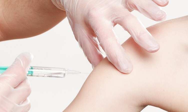 Vaccination: देश में पहला ऐसा शहर जहां घर-घर लगेगी वैक्सीन, सोमवार से होगी शुरुआत