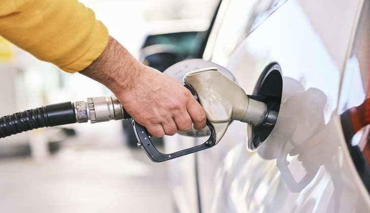 Petrol Diesel Price Update: गाड़ी का टैंक फुल कराने का अच्छा मौका, जानें आज क्या है पेट्रोल और डीजल का रेट