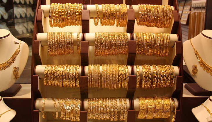 Gold Price Update: दिवाली से पहले धमाका! सोने और चांदी के दामों में आई इतनी गिरावट, जानें सर्राफा बाजार का हाल