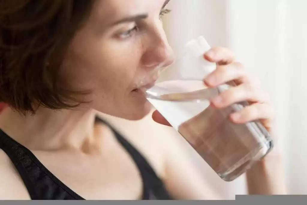 Health Tips: नींबू पानी से घटेगी चर्बी और इम्यूनिटी होगी बेहतर, जानें सेवन करने का तरीका