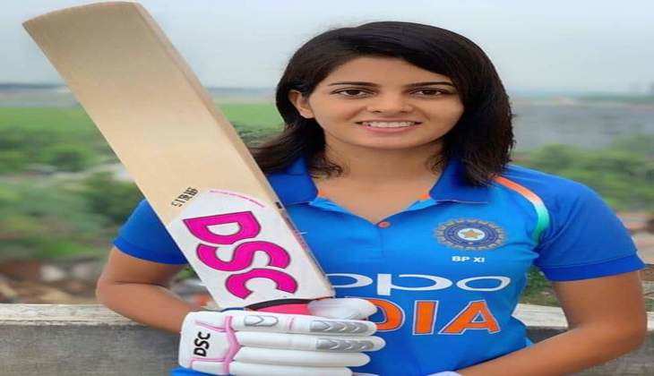माँ के निधन के बाद महिला क्रिकेटर प्रिया पुनिया ने दिखाया जज्बा, इंग्लैंड दौरे पर इस बड़ी वजह से जाने का किया फैसला