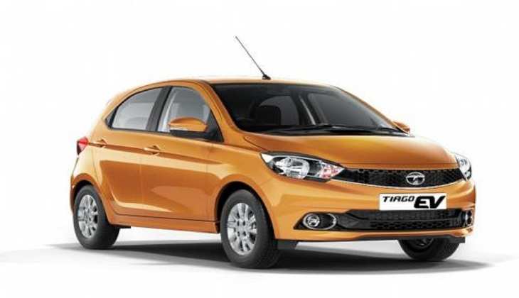 Tata Tiago EV vs Tiago Petrol: इन दोनों गाड़ियों में है ये खास अंतर, फीचर्स से लेकर कीमत तक की जानें सारी डिटेल्स