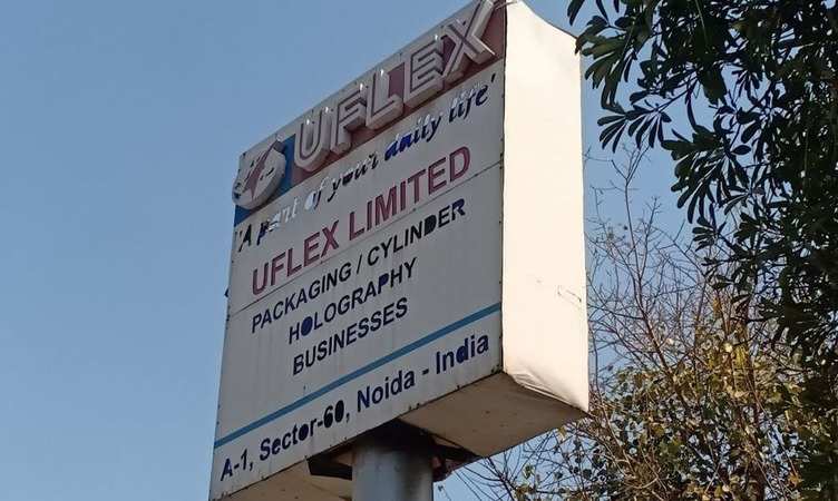 Noida: यूफ्लेक्स के 80 ठिकानों पर इनकम टैक्स की छापेमारी जारी, 177 करोड़ का फर्जी ट्रांसजेक्शन पकड़ा