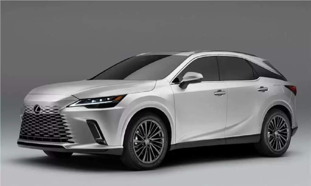 Lexus अपनी बेहद स्टाइलिश कार को इस साल करेगी मार्केट में पेश, धांसू फीचर्स के साथ कई गाड़ियां हो जाएंगी फेल, जानें डिटेल्स