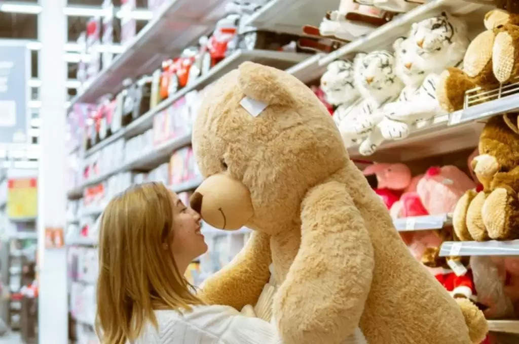 Valentine Week: आखिरकार क्यों मनाया जाता है Teddy Day, जानें क्या है इसका इतिहास और रोचक बातें