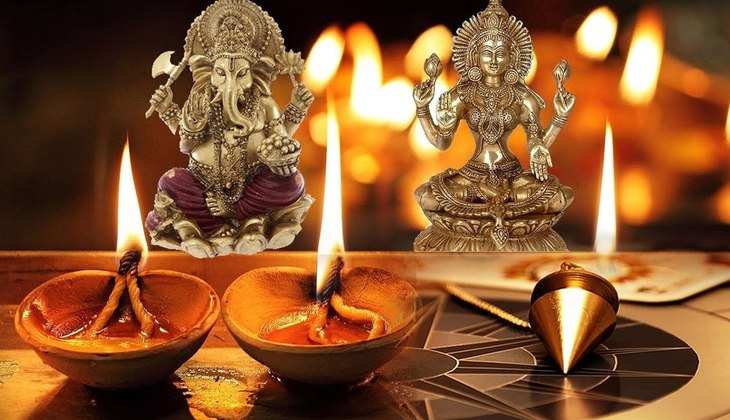Diwali Celebration: इस दीवाली गणेश-लक्ष्मी की मूर्ति खरीदते समय ध्यान रखें ये बातें, वरना हो सकता है अनर्थ
