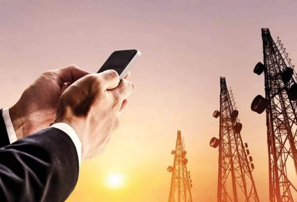 Mobile Tips: मोबाइल का रेडिएशन चेक कर खुद को रखें सुरक्षित, जानें क्या है इसका आसान तरीका