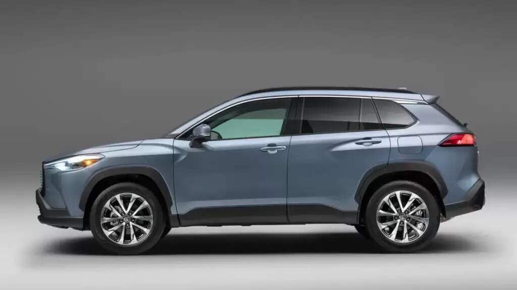 Maruti Suzuki इस महीने पेश करेगी अपनी सबसे धाकड़ कार, हुंडई, टाटा सबकी होगी अब बोलती बंद, अभी देखिए इतनी होगी कीमत