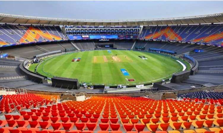 GT vs CSK: Narendra Modi Stadium की पिच पर बनेगा कितना स्कोर और कौन मारेगा बाजी, जानें पूरी जानकारी
