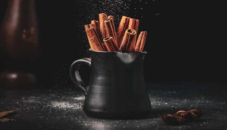 Cinnamon Benefits: सेहत के लिए कई तरह से फायदेमंद है दालचीनी, जानें