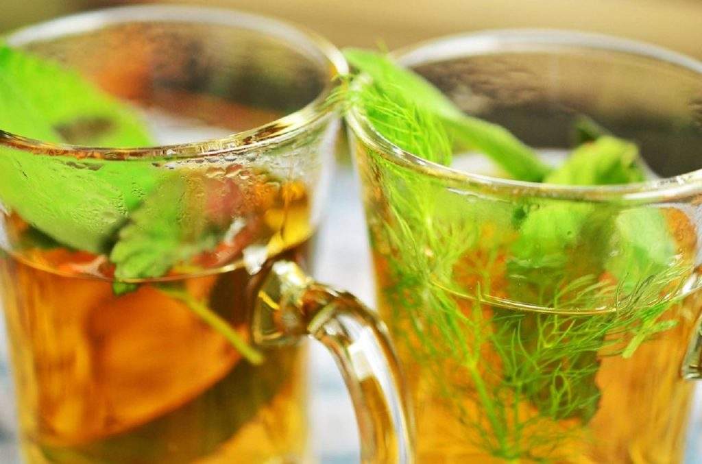 Winter Tea: सर्दियों में दूध की चाय छोड़ पीएं ये 3 हर्बल टी, सेहत को भी होंगे गजब के फायदे