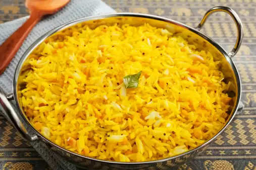 Vastu For Pooja: भगवान को हर दिन लगाएं पीले चावल का भोग, दूर हो जाएंगे सारे रोग