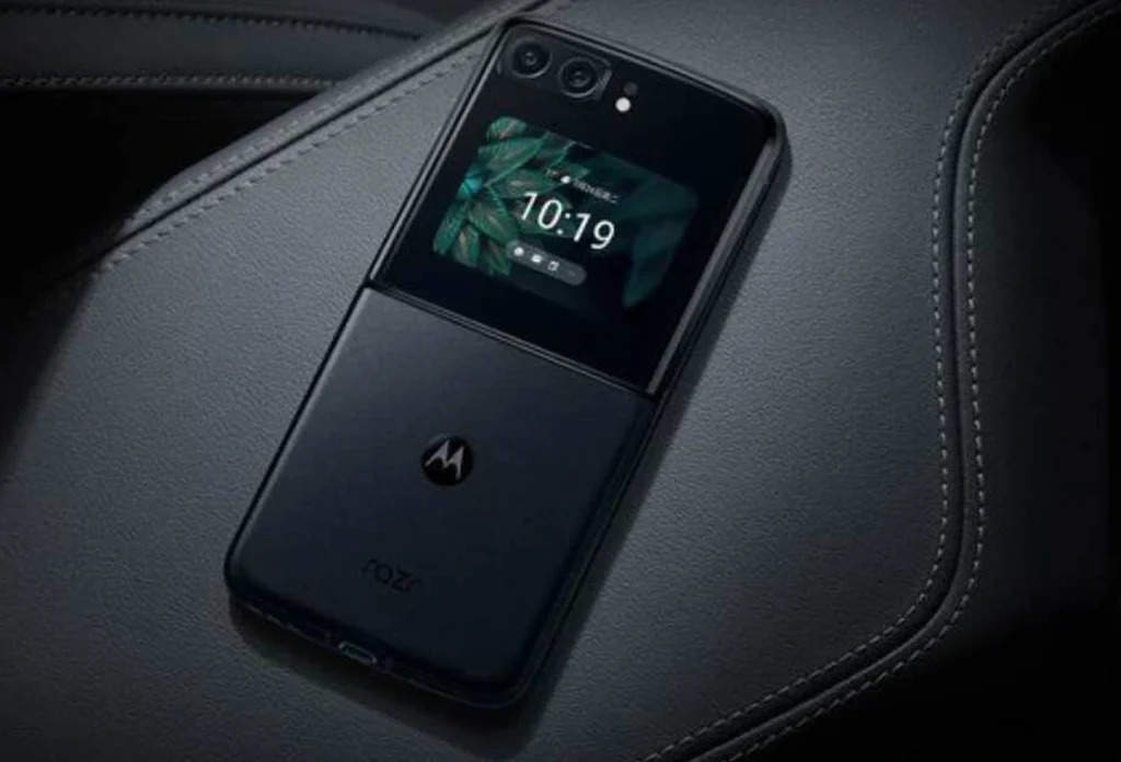 Motorola Smartphone: दीवाली में दीवाना बना देगा मोटोरोला का ये फोन, जानें कीमत