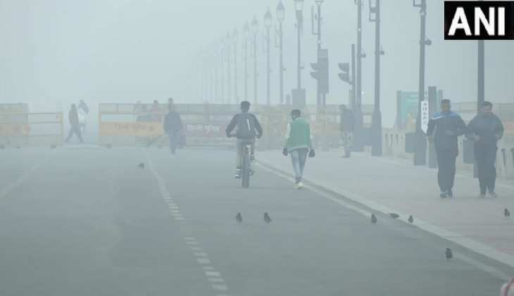 Air Pollution: 'दम' निकाल रही दिल्ली की हवा! 'बहुत खराब' श्रेणी में पहुंचा AQI, जानें गाजियाबाद और नोएडा का हाल