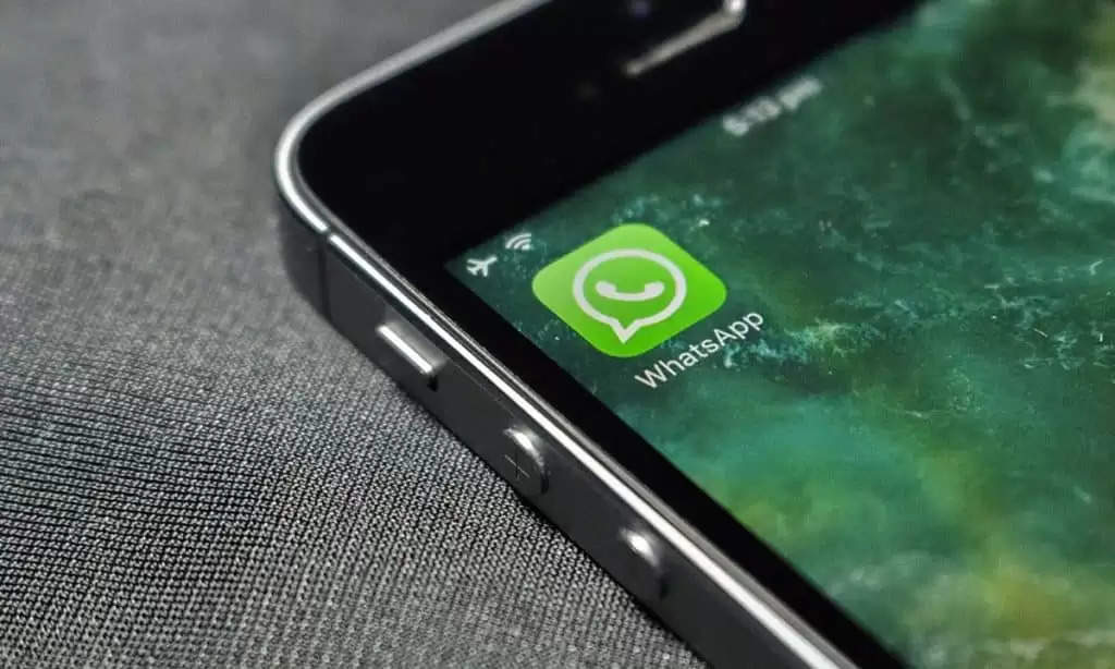 WhatsApp Earning: अब चैटिंग के साथ होगी मोटी कमाई! व्हाट्सऐप बिजनेस ऐप दे रहे बेहतरीन फीचर्स, जानें डिटेल्स