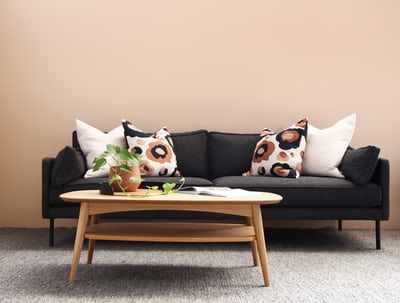 Vastu Tips: घर में सोफा रखें वास्तु की दिशा के अनुसार, वरना जीवन में सदा बनी रहेगी परेशानी…
