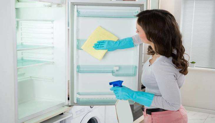 Tips for Clean Fridge: फ्रिज साफ करने के लिए जरूर अपनाएं ये 10 टिप्स, हमेशा फ्रेश रहेगा सामान