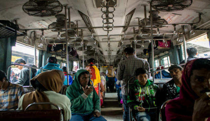 अब सफर के दौरान मिलेगा “घर” जैसा आनंद, भारतीय रेल ने यात्रियों को दिया यह गिफ़्ट